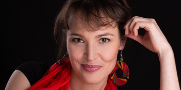Claudia Clarin – Menströse Frauen – Der Mädelsabend – Kabarett für Frauen und mutige Männer